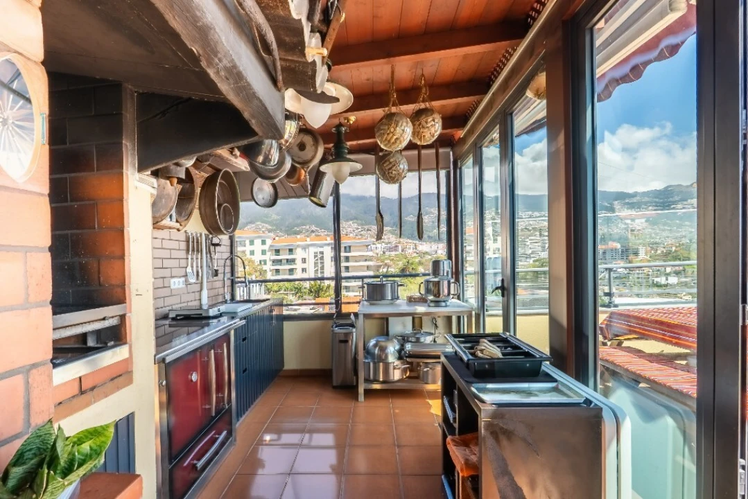 Apartamento T4 para Venda em São Martinho Foto 42