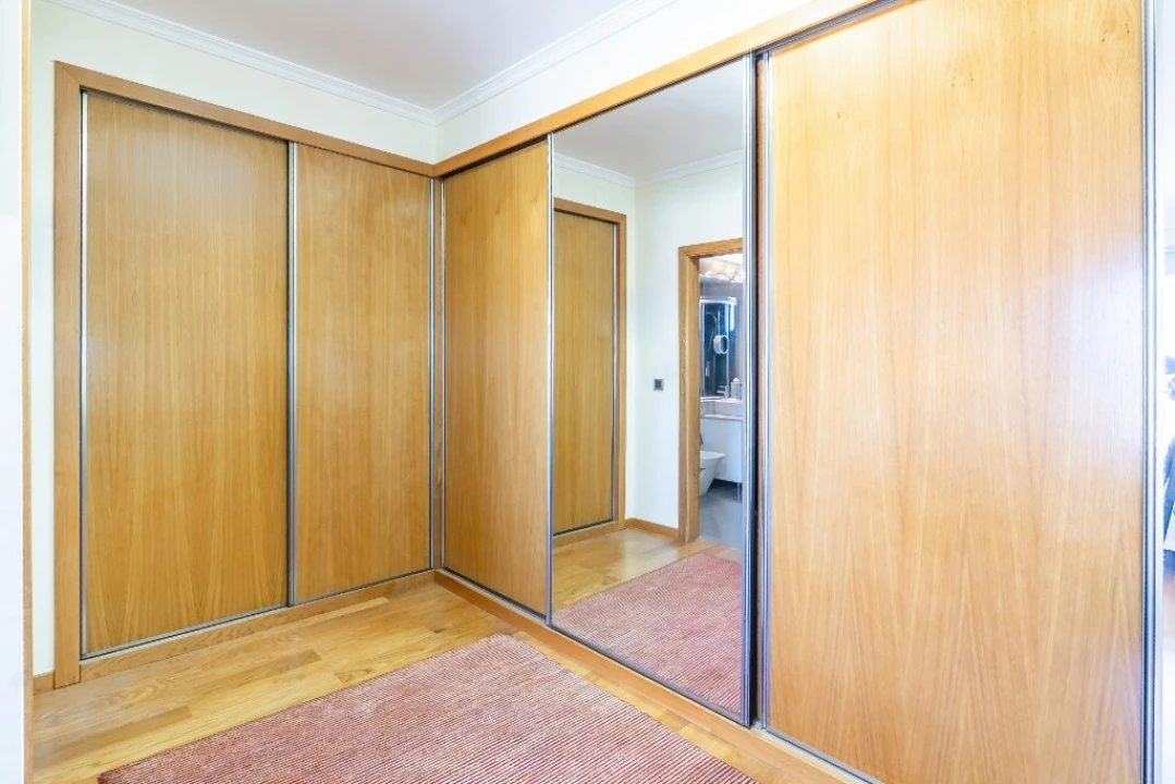 Apartamento T4 para Venda em São Martinho Foto 20