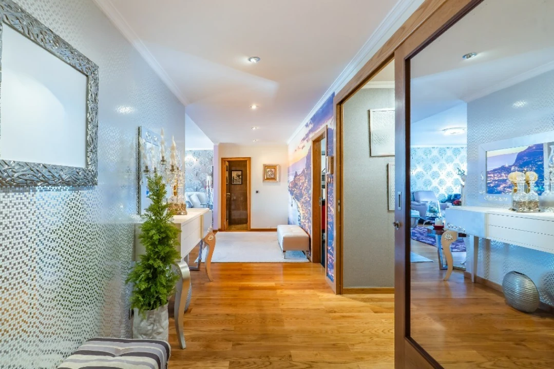 Apartamento T4 para Venda em São Martinho Foto 11