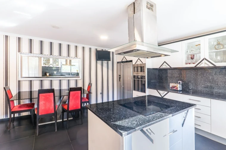 Apartamento T4 para Venda em São Martinho Foto 7