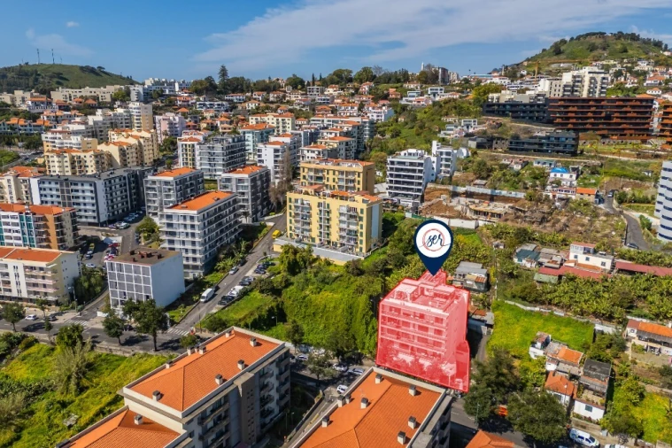 Apartamento T4 para Venda em São Martinho Foto 56