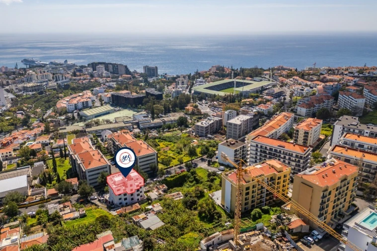 Apartamento T4 para Venda em São Martinho Foto 58