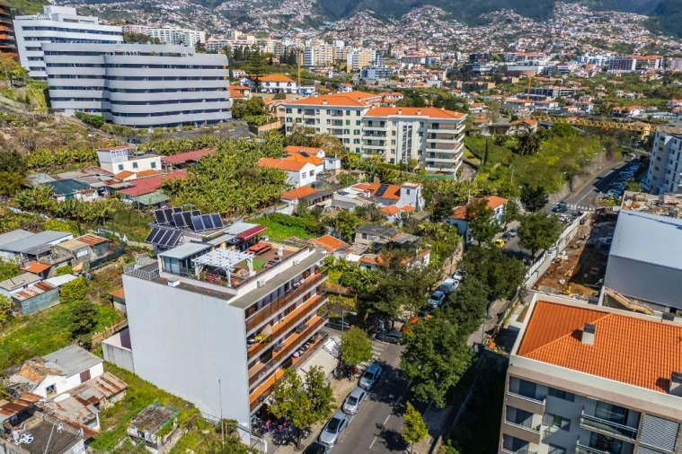 Apartamento T4 para Venda em São Martinho Foto 55