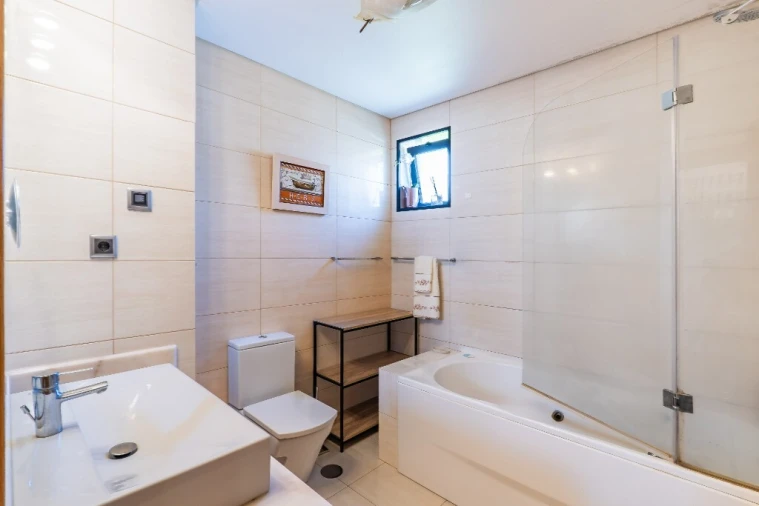 Apartamento T4 para Venda em São Martinho Foto 26