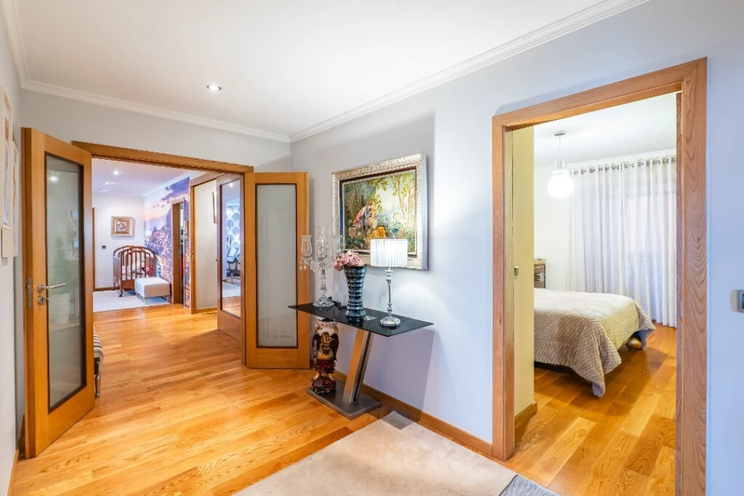 Apartamento T4 para Venda em São Martinho Foto 12