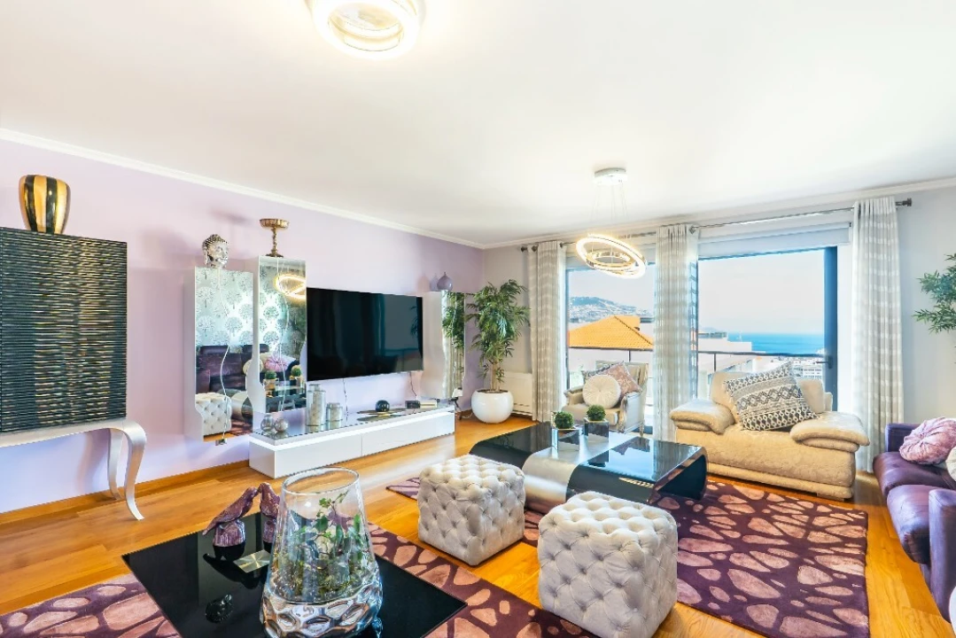 Apartamento T4 para Venda em São Martinho Foto 4