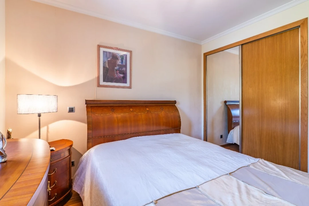 Apartamento T4 para Venda em São Martinho Foto 16