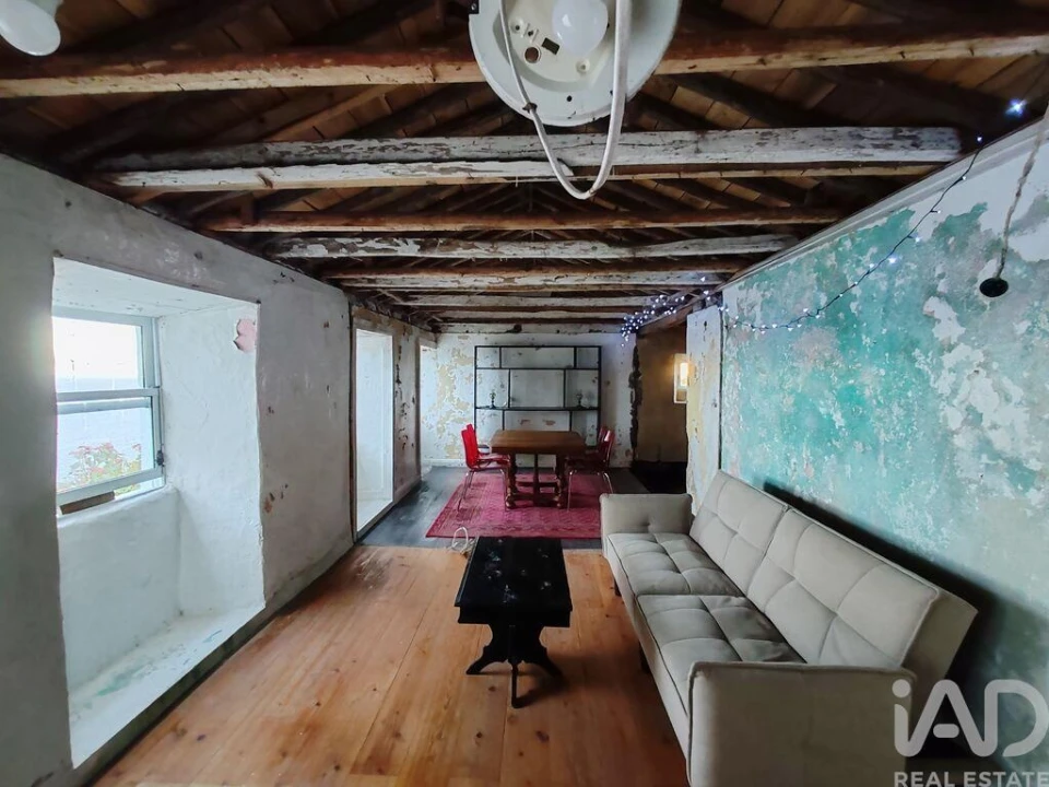 Moradia T1 para Venda em Ribeiras Foto 3