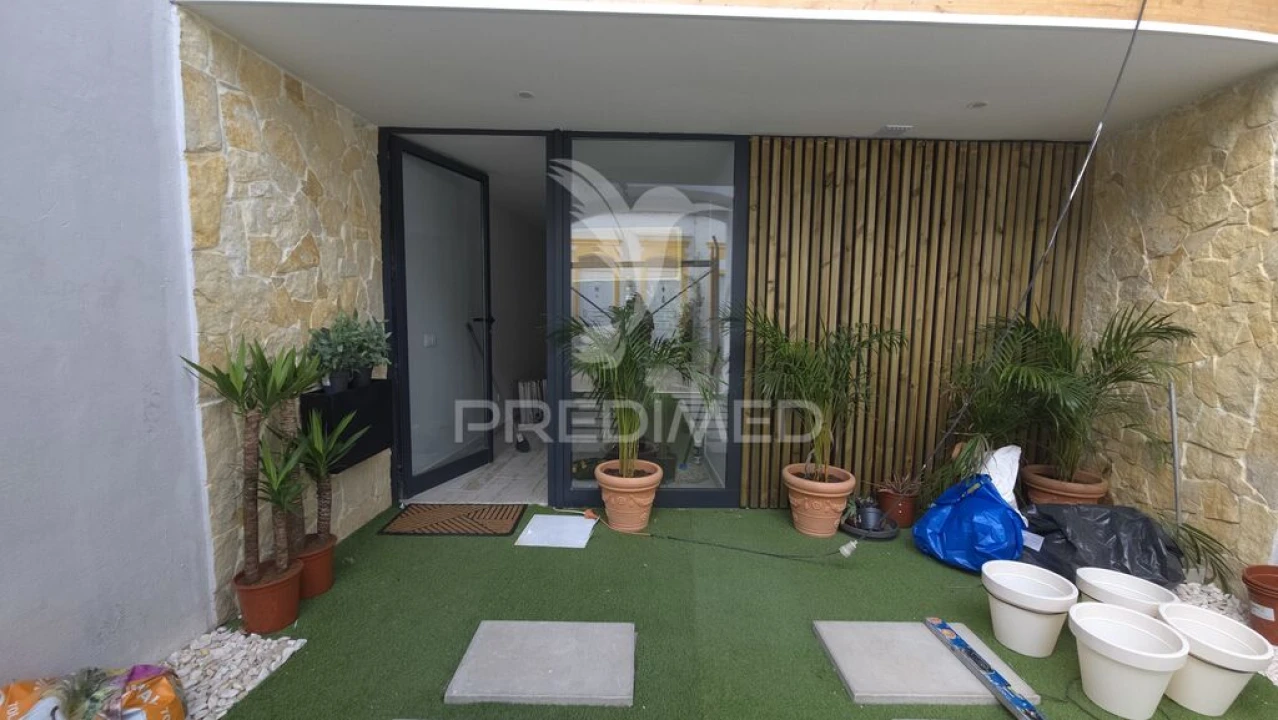 Apartamento T1 para Venda em Portimão Foto 4