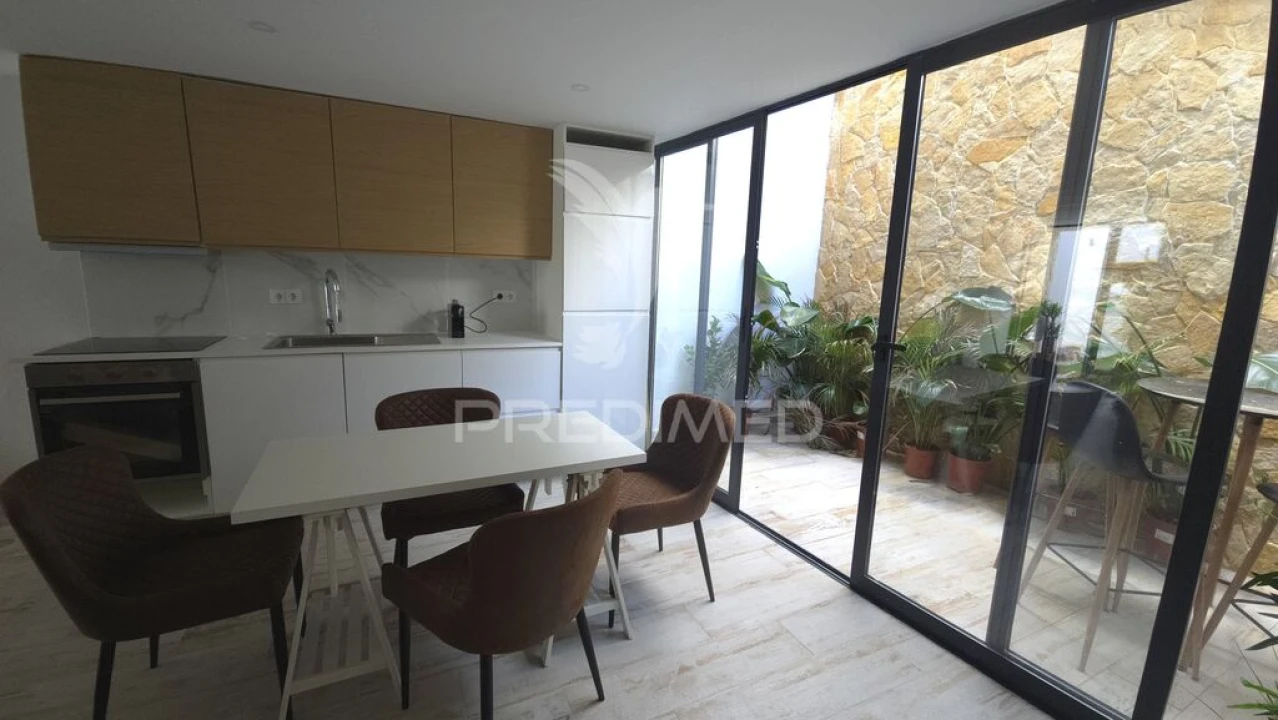 Apartamento T1 para Venda em Portimão Foto 7