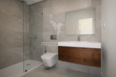 Apartamento T2 para Venda em Charneca de Caparica e Sobreda