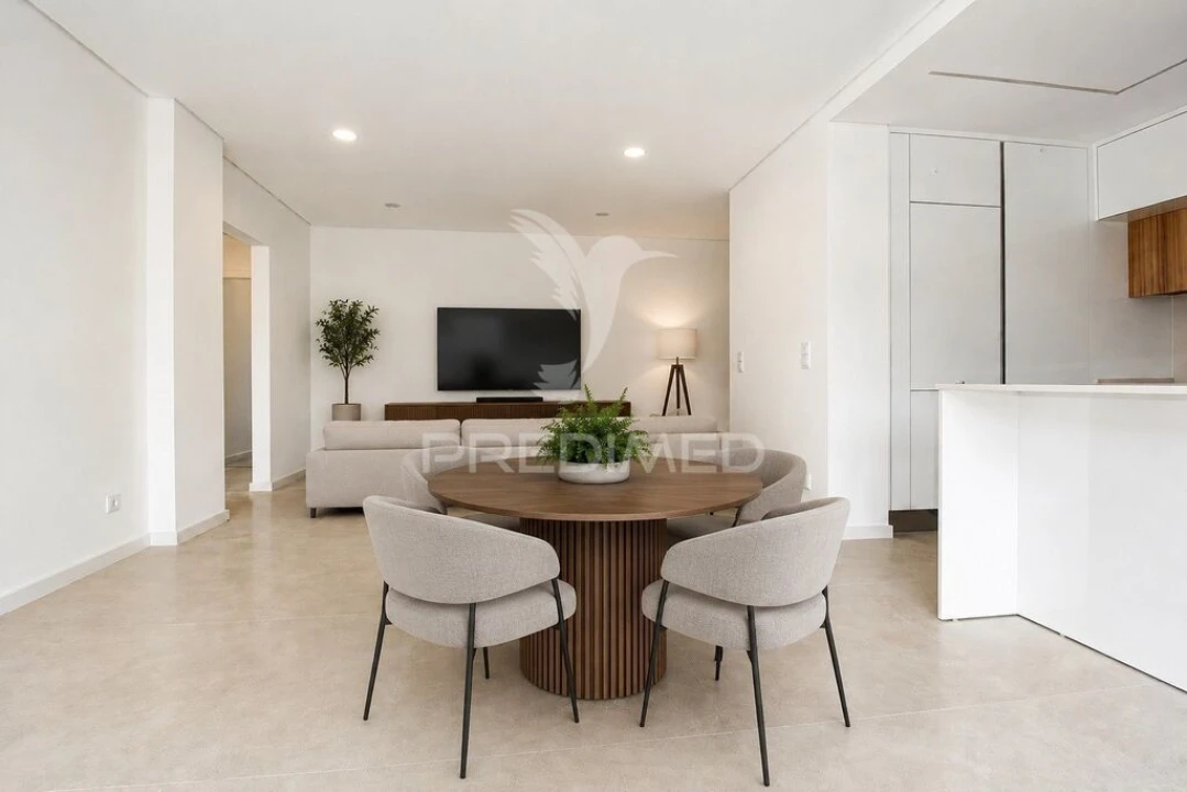 Apartamento T2 para Venda em Charneca de Caparica e Sobreda Foto 8