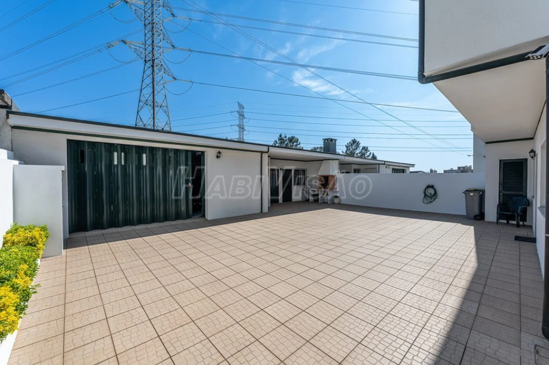 Moradia T4 para Venda em Alfena Foto 25