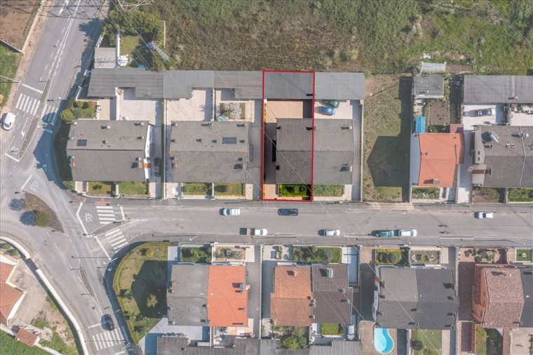 Moradia T4 para Venda em Alfena Foto 29