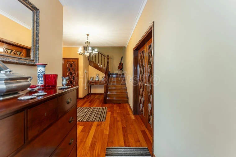 Moradia T4 para Venda em Alfena Foto 3