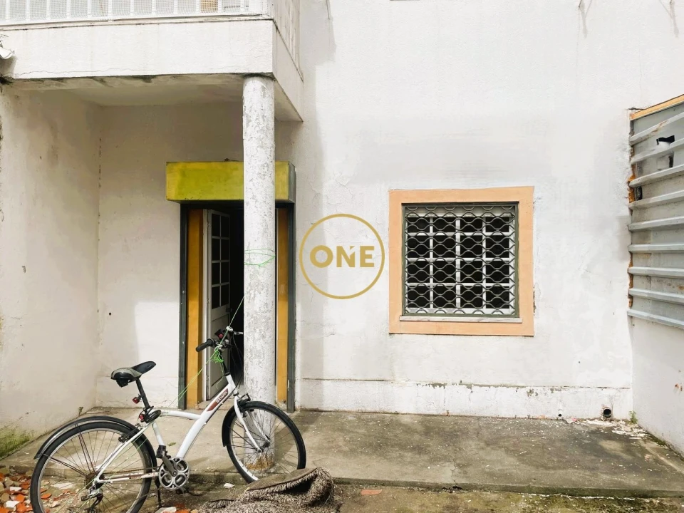 Loja para Venda em Quinta do Conde Foto 5