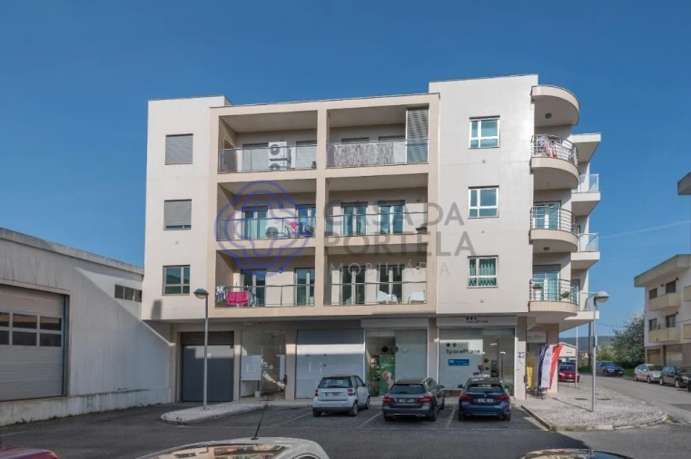 Apartamento T4 para Venda em Benedita Foto 6