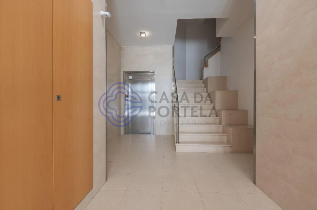 Apartamento T4 para Venda em Benedita Foto 8