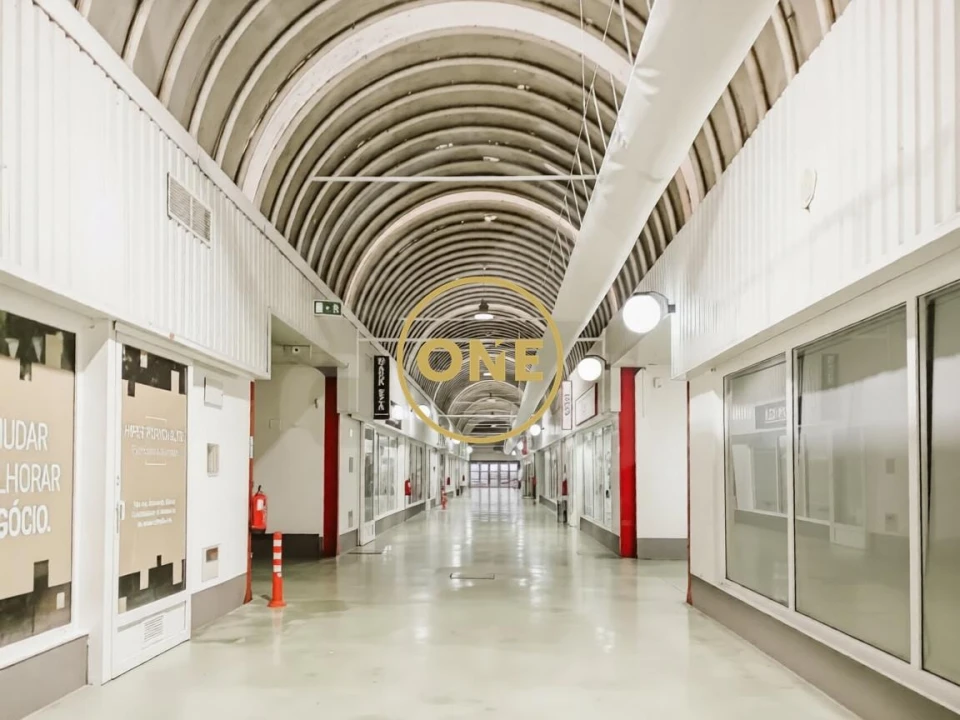 Loja para Venda em Samora Correia Foto 4