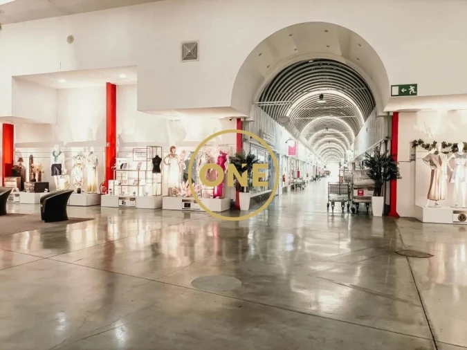 Loja para Venda em Samora Correia Foto 2