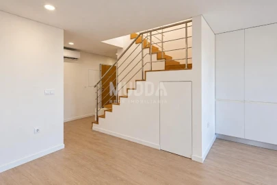 Apartamento T2 para Venda em Esgueira