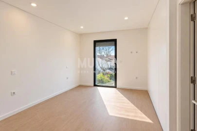 Apartamento T2 para Venda em Esgueira