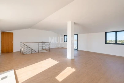 Apartamento T2 para Venda em Esgueira