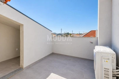 Apartamento T2 para Venda em Esgueira