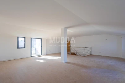 Apartamento T2 para Venda em Esgueira