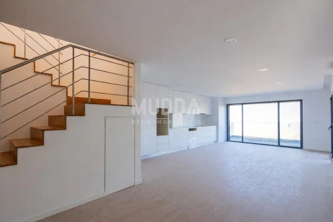 Apartamento T2 para Venda em Esgueira Foto 1