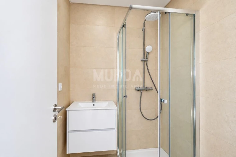 Apartamento T2 para Venda em Esgueira Foto 4