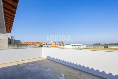 Apartamento T2 para Venda em Esgueira