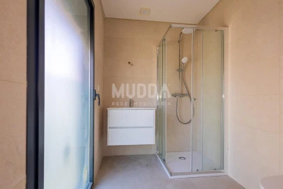 Apartamento T2 para Venda em Esgueira
