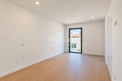 Apartamento T2 para Venda em Esgueira
