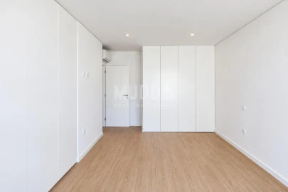 Apartamento T2 para Venda em Esgueira