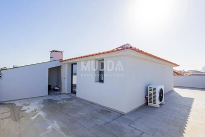 Apartamento T2 para Venda em Esgueira