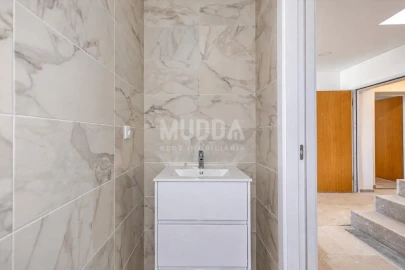 Apartamento T2 para Venda em Esgueira