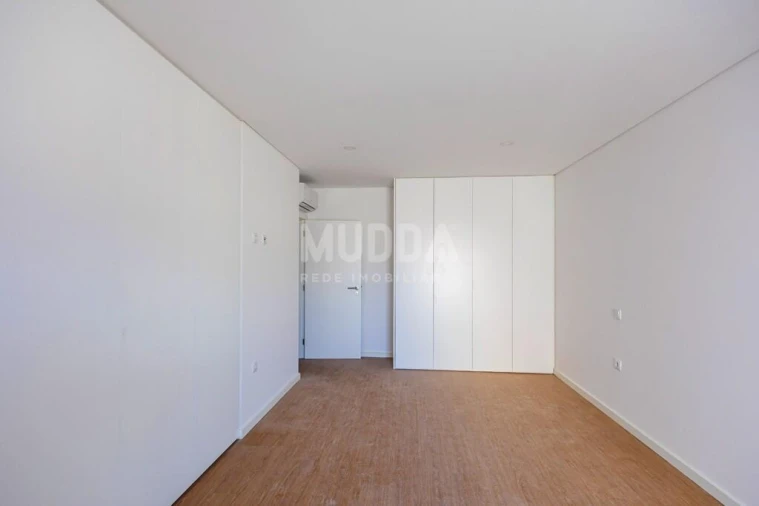 Apartamento T2 para Venda em Esgueira Foto 12