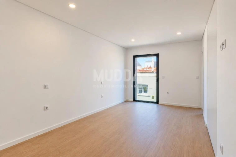 Apartamento T2 para Venda em Esgueira Foto 8