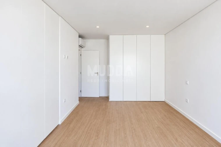 Apartamento T2 para Venda em Esgueira Foto 10