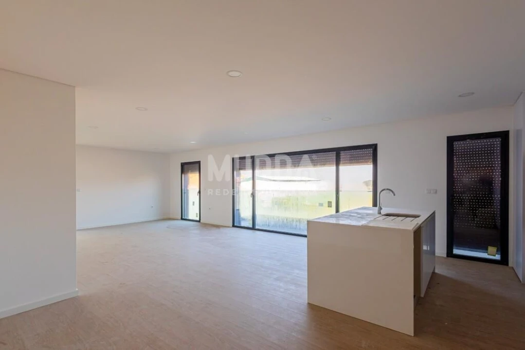 Apartamento T2 para Venda em Esgueira Foto 1