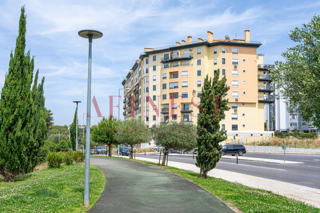 Apartamento T2 para Arrendamento em Cascais e Estoril Foto 2