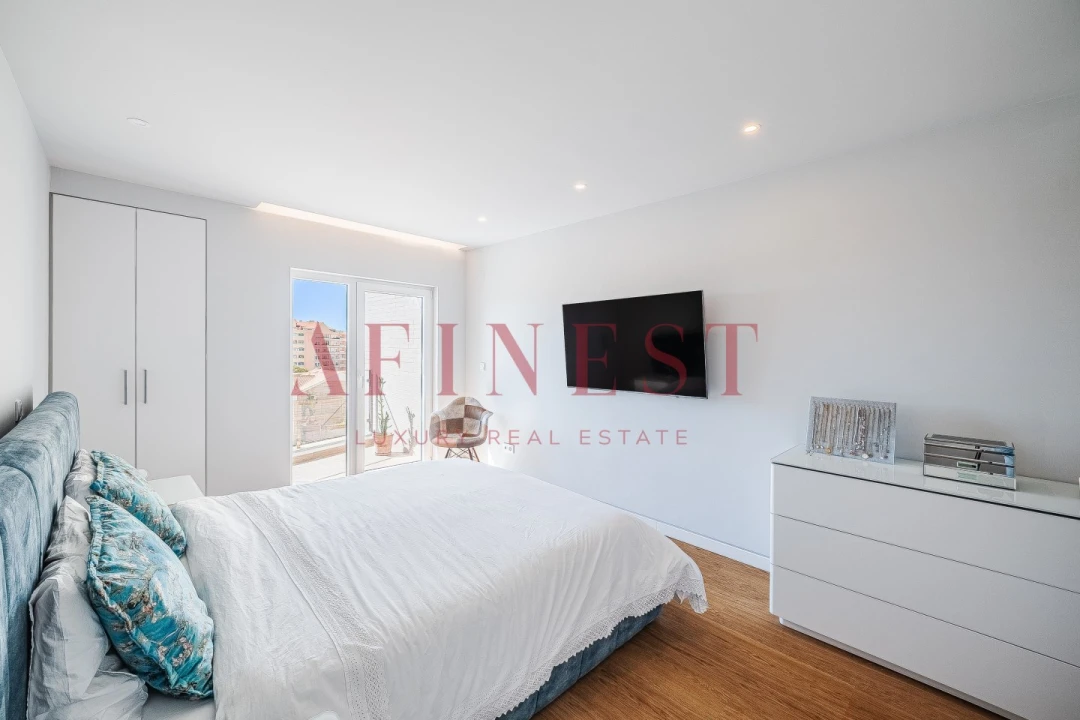 Apartamento T4 para Arrendamento em Carcavelos e Parede Foto 48