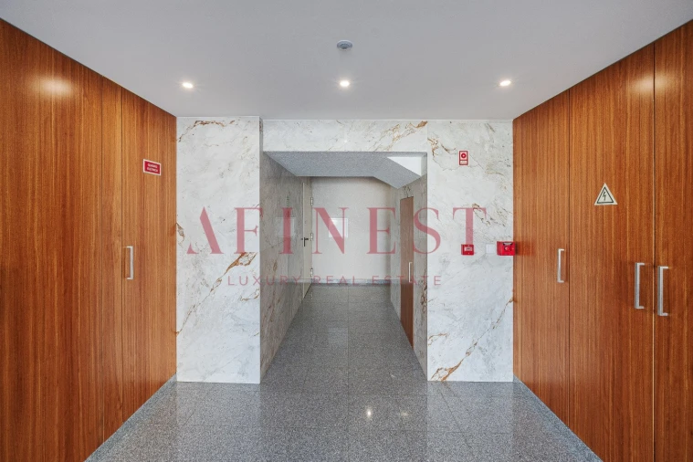 Apartamento T4 para Arrendamento em Carcavelos e Parede Foto 53