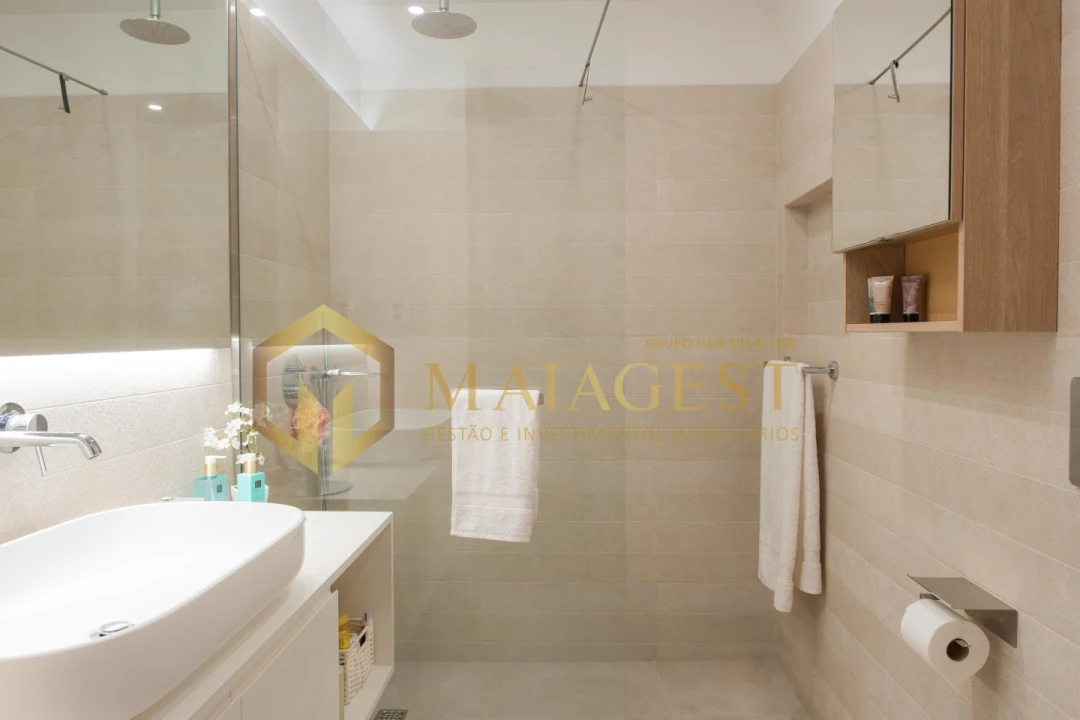 Apartamento T3 para Venda em Ramalde Foto 24