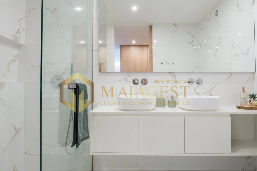 Apartamento T3 para Venda em Ramalde Foto 30