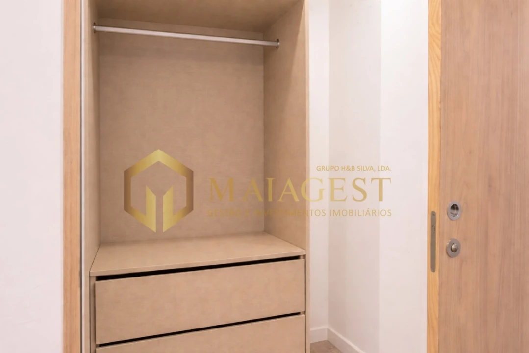 Apartamento T3 para Venda em Ramalde Foto 10