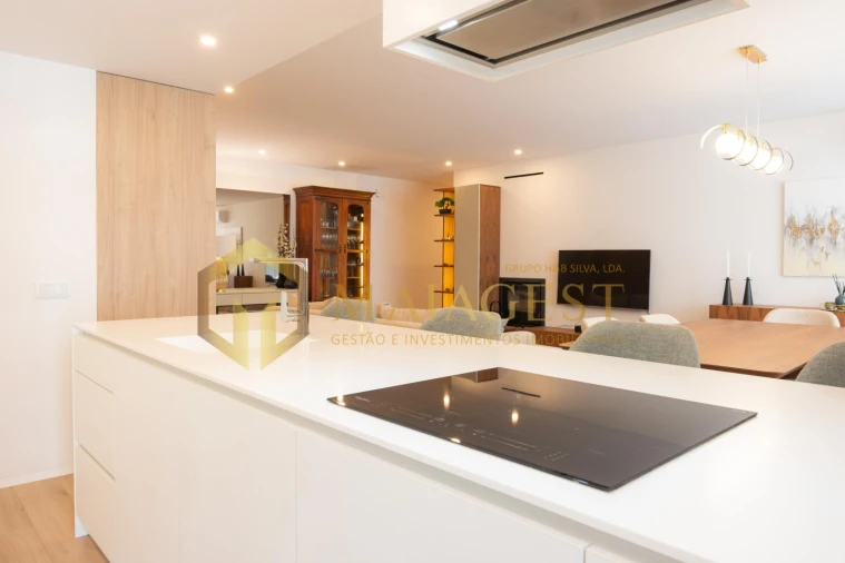 Apartamento T3 para Venda em Ramalde Foto 7