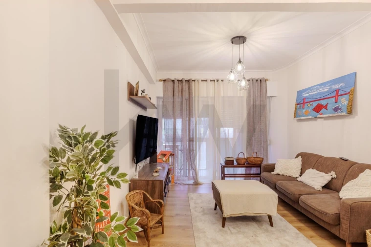 Apartamento T3 para Venda em Carnaxide e Queijas Foto 2