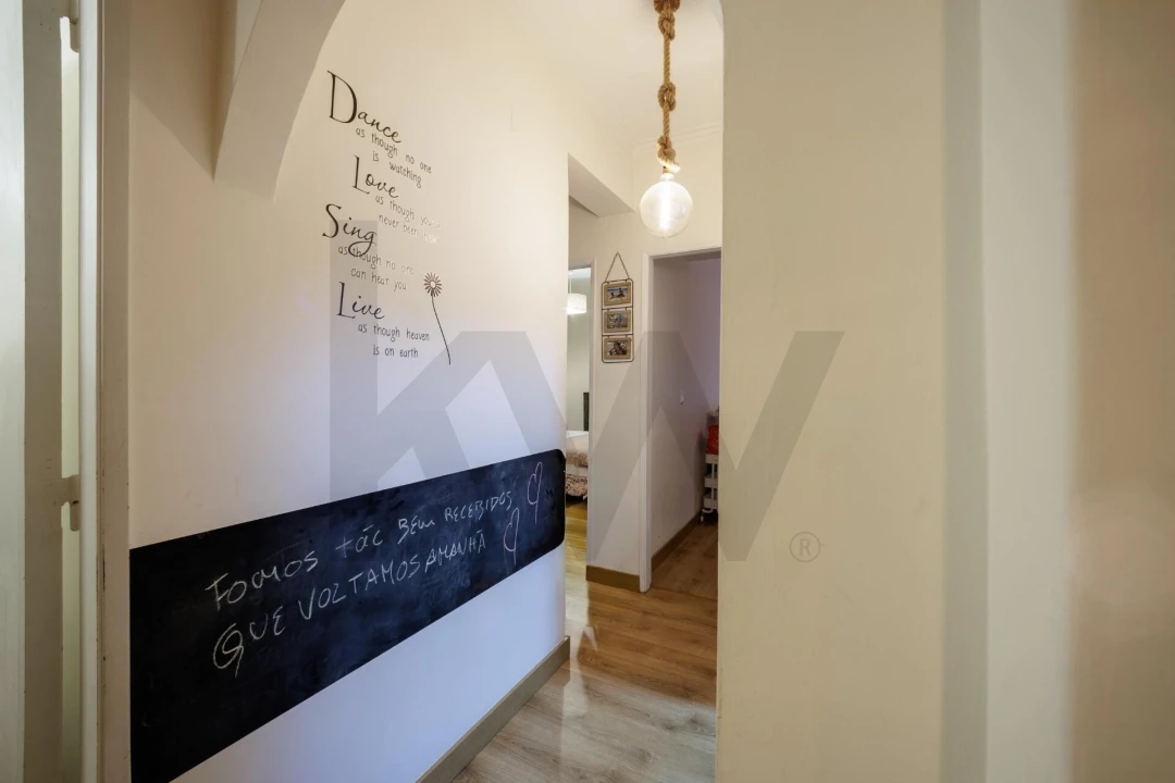 Apartamento T3 para Venda em Carnaxide e Queijas Foto 15